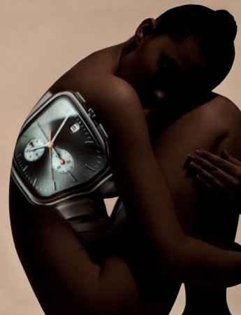 Потрясающая рекламная кампания часов в журнале Numero China